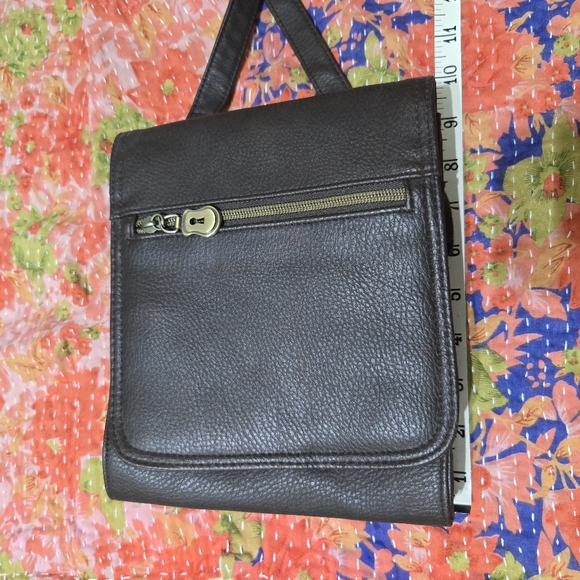 Vintage 2008 Fossil Brown Vinyl Crossbody Purse - Picture 12 of 15